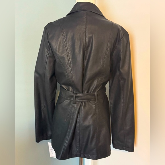Women’s Faux-leather coat. Medium. New with tags! - Picture 3 of 6
